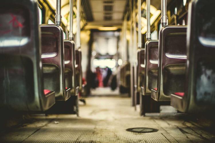 Geçmişin Kralı mı, Geleceğin Lideri mi? 2026’da Management Stilleri Düellosu